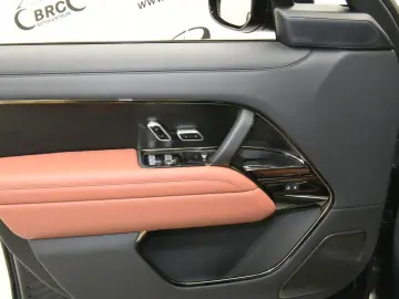 LAND ROVER Range Rover SV P615 LWB