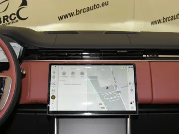 LAND ROVER Range Rover SV P615 LWB