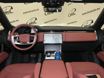 LAND ROVER Range Rover SV P615 LWB