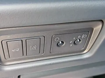 Land-Rover Range-Rover-Evoque Gen-I-2012-2018