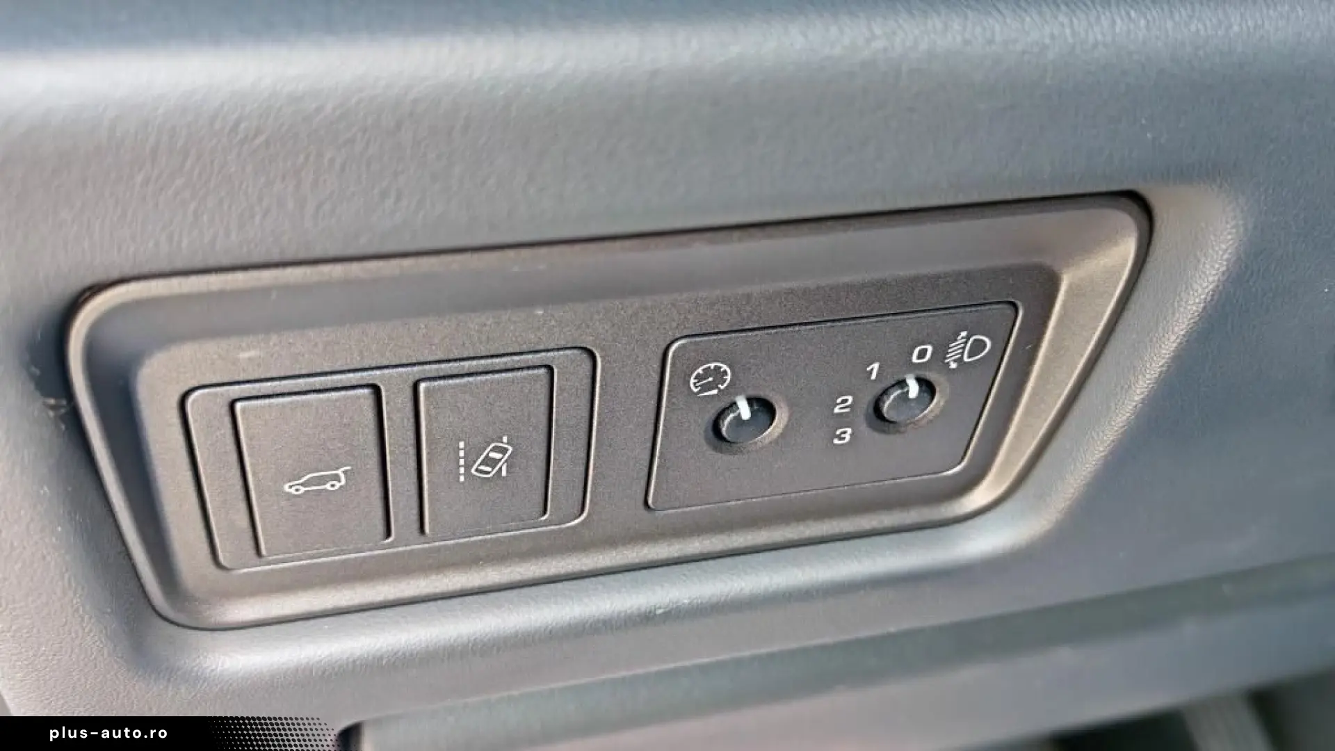 Land-Rover Range-Rover-Evoque Gen-I-2012-2018