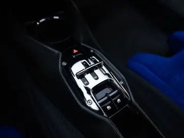 FERRARI 812 Competizione ATELIER 1 OF 1 CARBON LIFT CAM