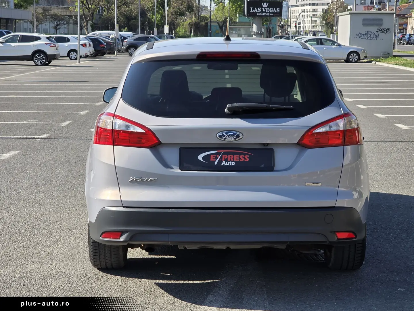 Rate fixe   Navi   Camera   Încălzire scaune   Climatronic