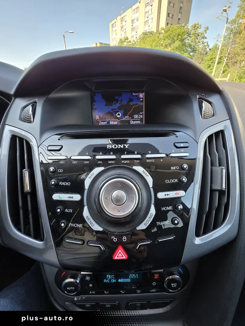 Rate fixe   Navi   Camera   Încălzire scaune   Climatronic