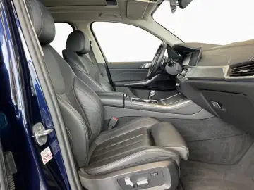 BMW X5 xD 45e xLine - AHK Laser Pano HuD DA HiFi RFK