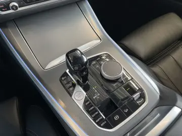 BMW X5 xD 45e xLine - AHK Laser Pano HuD DA HiFi RFK