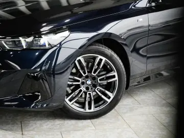 BMW 520i M Sport Harman DAP