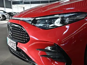 Mercedes-Benz CLA 200 mit EQ Technologie AMG Line