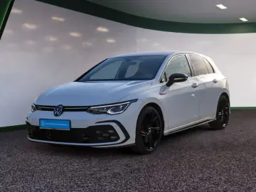 Volkswagen Golf VIII GTI 2 0 l TSI DSG