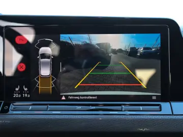 Volkswagen Golf VIII GTI 2 0 l TSI DSG