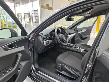 Audi A4 Limo 40 TFSI S Line App-Connect