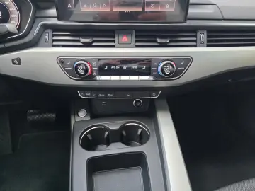 Audi A4 Limo 40 TFSI S Line App-Connect