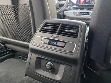 Audi A4 Limo 40 TFSI S Line App-Connect