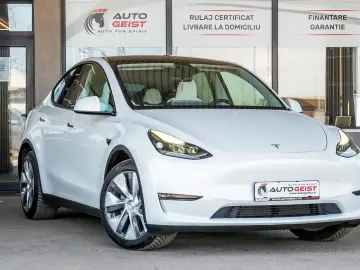 Tesla Model Y Long Range DUAL MOTOR AWD