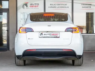 Tesla Model Y Long Range DUAL MOTOR AWD
