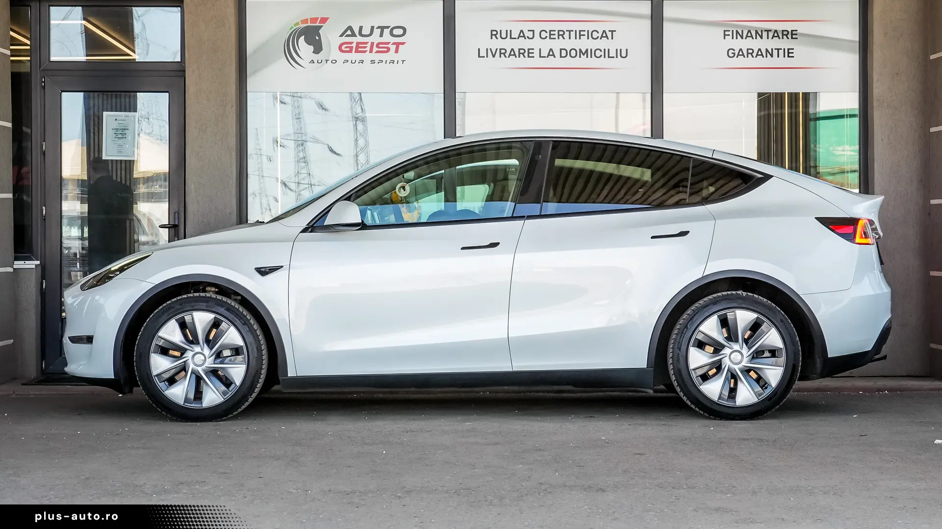 Tesla Model Y Long Range DUAL MOTOR AWD