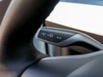 Tesla Model Y Long Range DUAL MOTOR AWD