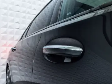 Mercedes-Benz C 200 LIMOUSINE I AMG PREMIUM