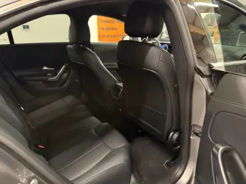 MERCEDES-BENZ CLA 200 Led Leder Kamera ACC KeyGO Len&hellip;