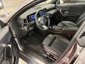 MERCEDES-BENZ CLA 200 Led Leder Kamera ACC KeyGO Len&hellip;