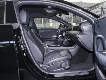 MERCEDES-BENZ CLA 200 Rückfahrkamera Sitzheizung MBU&hellip;