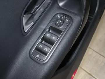 MERCEDES-BENZ CLA 200 Rückfahrkamera Sitzheizung MBU&hellip;