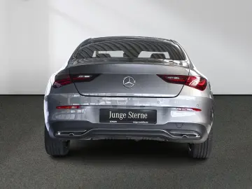 MERCEDES-BENZ CLA 200 Progressive Distronic LED 360 -Kamera