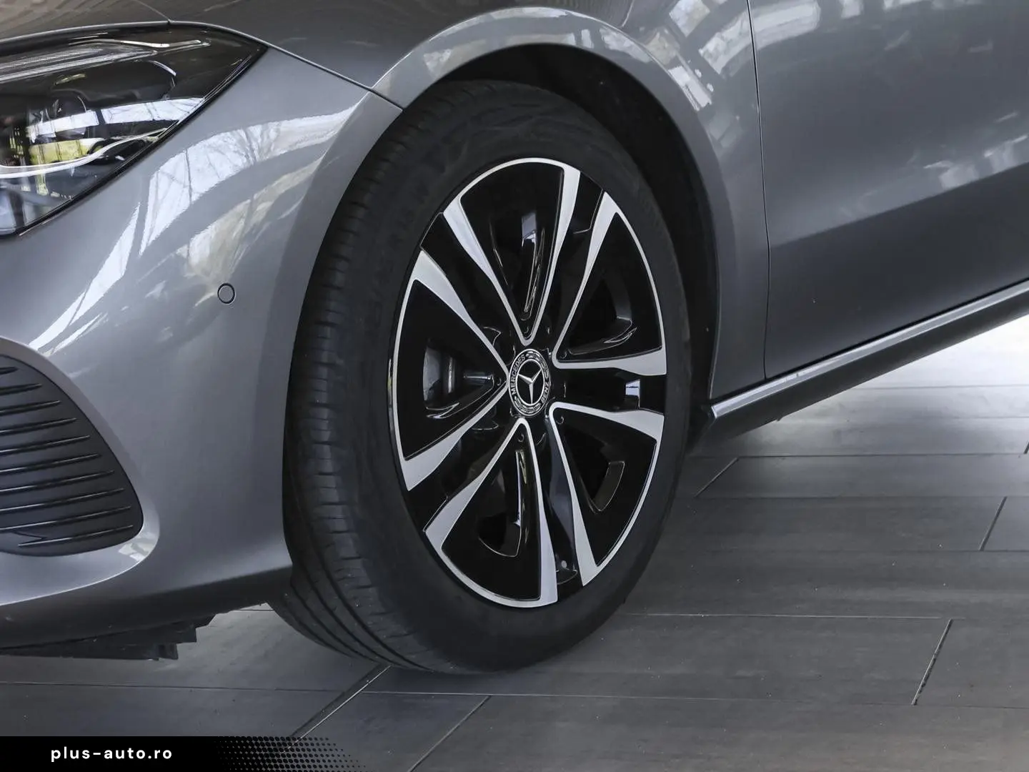 MERCEDES-BENZ CLA 200 Progressive Distronic LED 360 -Kamera