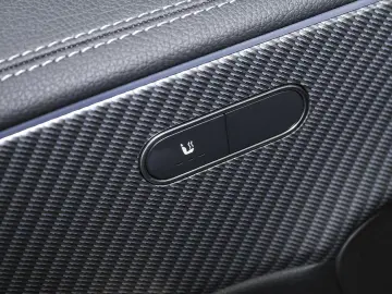 MERCEDES-BENZ CLA 200 Progressive Distronic LED 360 -Kamera