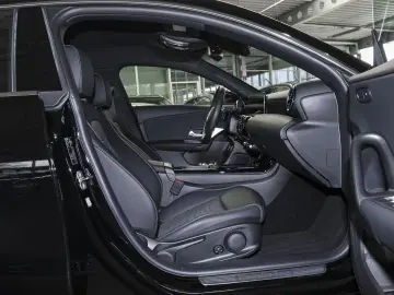 MERCEDES-BENZ CLA 200 Rückfahrkamera Sitzheizung Amb&hellip;