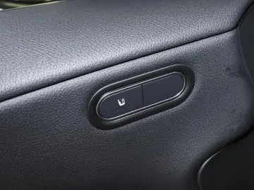 MERCEDES-BENZ CLA 200 Rückfahrkamera Sitzheizung Amb&hellip;