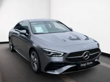 MERCEDES-BENZ CLA 200 Coupé AMG Ambi MBUX AUT LED Navi RKam