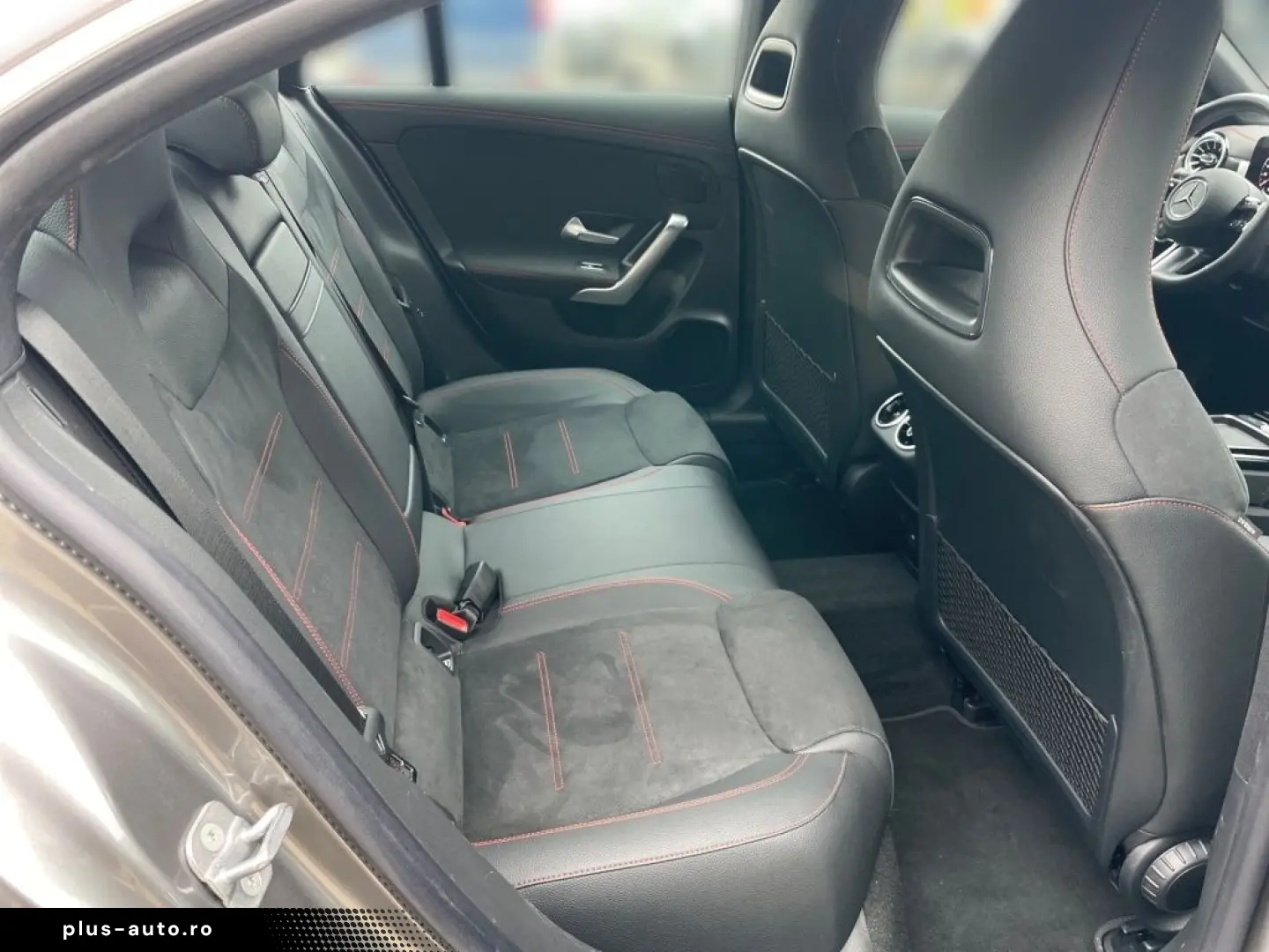 MERCEDES-BENZ CLA 200 Coupé AMG Ambi MBUX AUT LED Navi RKam