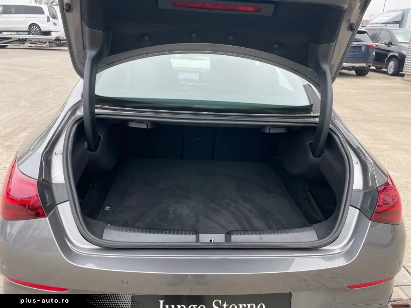 MERCEDES-BENZ CLA 200 Coupé AMG Ambi MBUX AUT LED Navi RKam