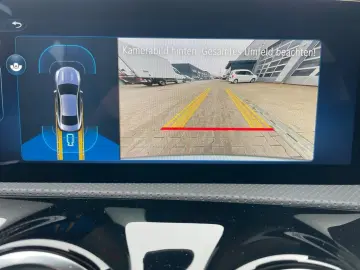 MERCEDES-BENZ CLA 200 Coupé AMG Ambi MBUX AUT LED Navi RKam