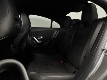 MERCEDES-BENZ CLA 200 AMG Coupe  JungeSterne KeyGo Multibeam