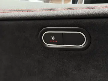 MERCEDES-BENZ CLA 200 AMG Coupe  JungeSterne KeyGo Multibeam