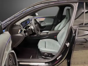 MERCEDES-BENZ CLA 200 AMG NIGHT Keyless SHZ LED Inne&hellip;