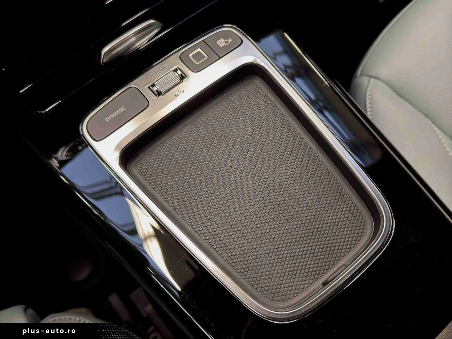 MERCEDES-BENZ CLA 200 AMG NIGHT Keyless SHZ LED Inne&hellip;