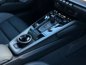 PORSCHE 992 911 Carrera BOSE Sportabgasanlage SHZ