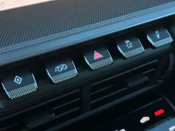 PORSCHE 992 911 Carrera BOSE Sportabgasanlage SHZ