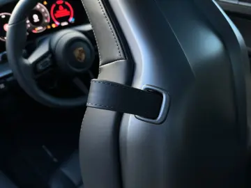 PORSCHE 992 911 Carrera BOSE Sportabgasanlage SHZ