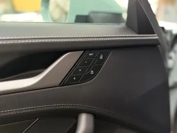 PORSCHE 992 911 Carrera PDLS  XPELL CHRONO ACC GLASDACH