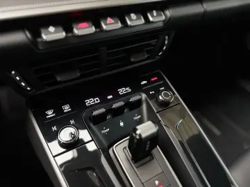 PORSCHE 992 911 Carrera PDLS  XPELL CHRONO ACC GLASDACH