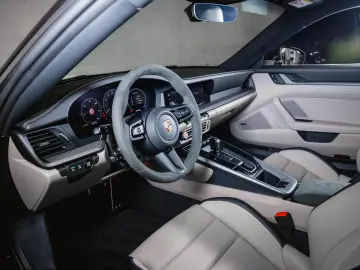 PORSCHE 911 Carrera 992.2 Sonderlackierung PTS