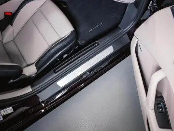 PORSCHE 911 Carrera 992.2 Sonderlackierung PTS