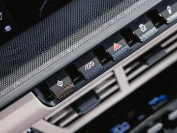 PORSCHE 911 Carrera 992.2 Sonderlackierung PTS