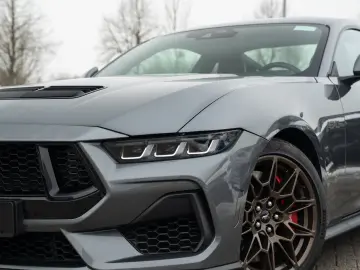 FORD Mustang GT 5.0 Ti-VCT V8 DISPLAY RFK LED SPORTAU