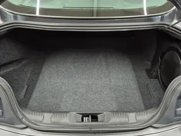 FORD Mustang GT 5.0 Ti-VCT V8 Auto Coupé. 328 kW. 2-t