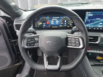 FORD Mustang GT Coupé 5.0 Ti-VCT V8 Aut   LED   LEDER